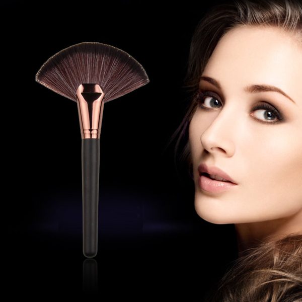 Maxbell Maxbell Large Fan Face Blush Powder Foundation Brush Beauty Cosmetic Make Up Tool Supply